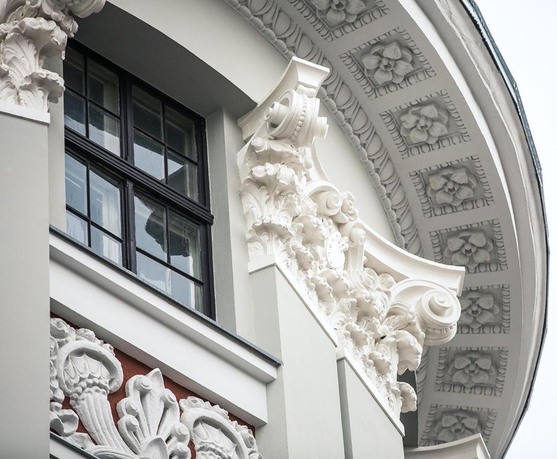Centrally Located Apartment Overlooking Vermanes Park Riga Eksteriør billede
